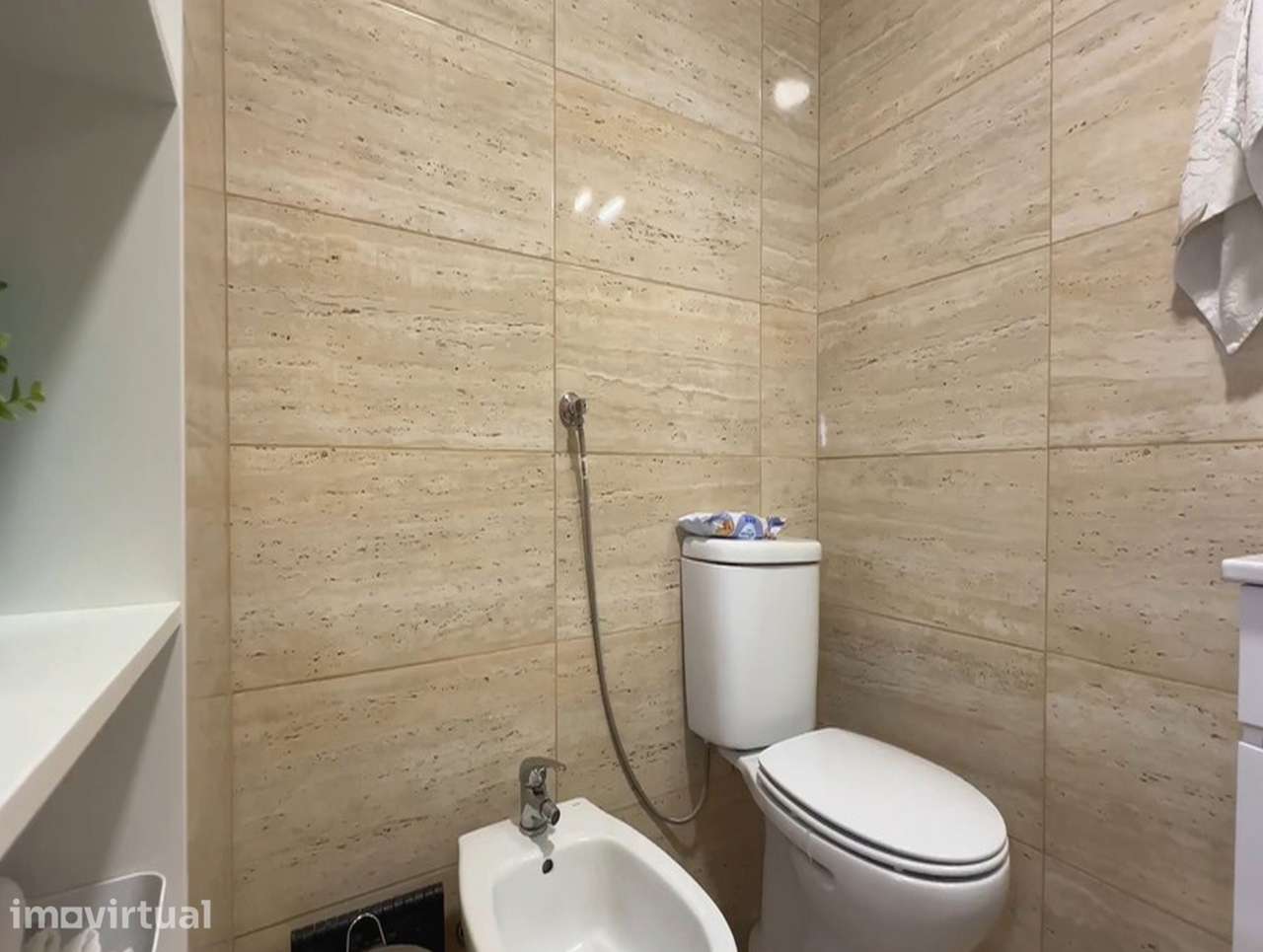 Apartamento T2 com varanda e ar condicionado - Grande imagem: 5/18