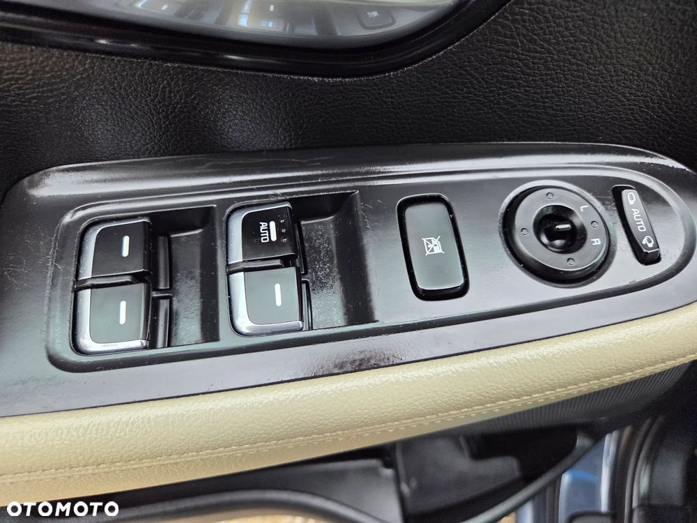 Kia Carens 1.6 GDI Edition 7 - 22