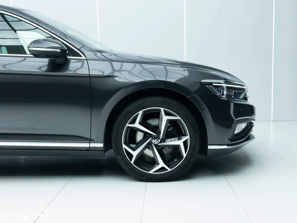 Volkswagen Passat Variant - 8