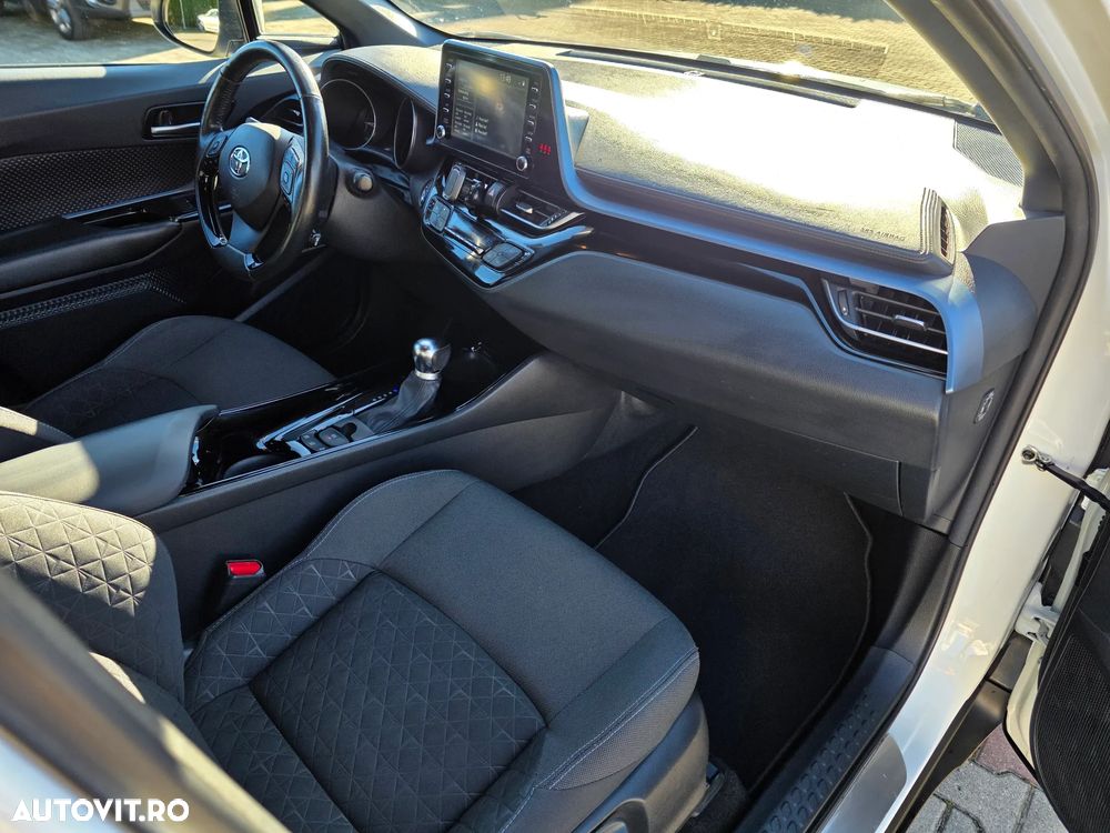 Toyota C-HR Hybrid Team Deutschland - 5