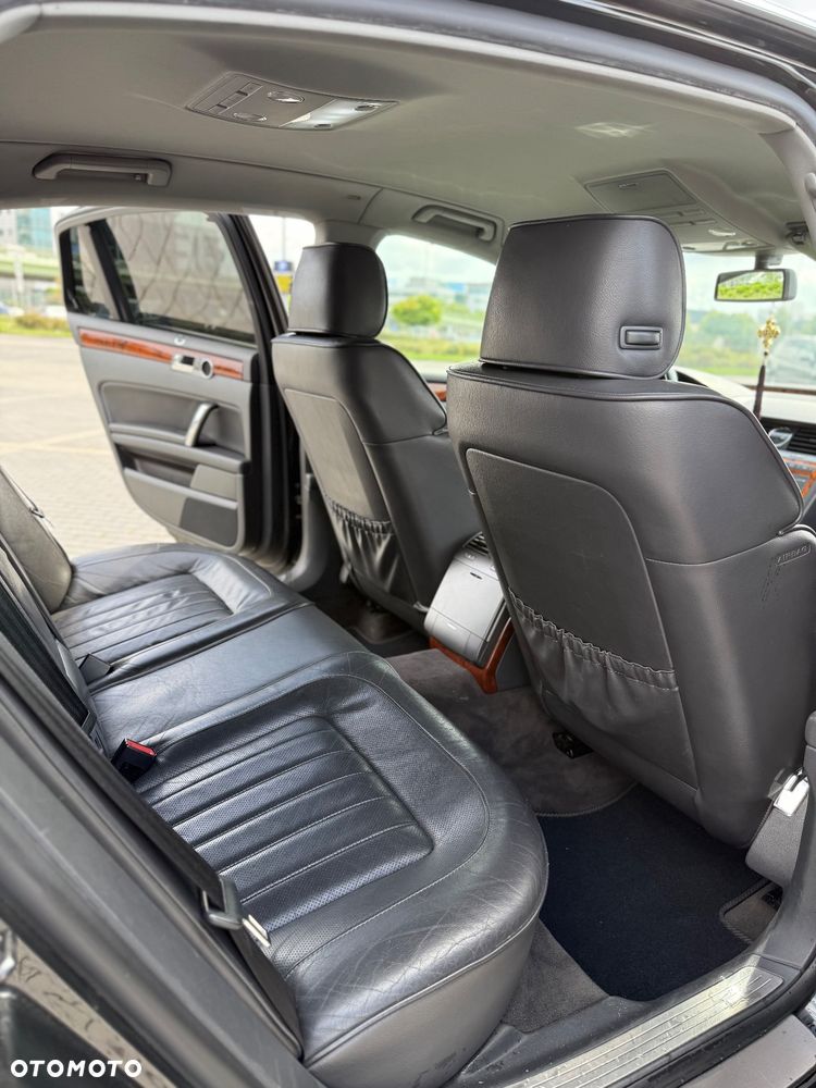 Volkswagen Phaeton - 5