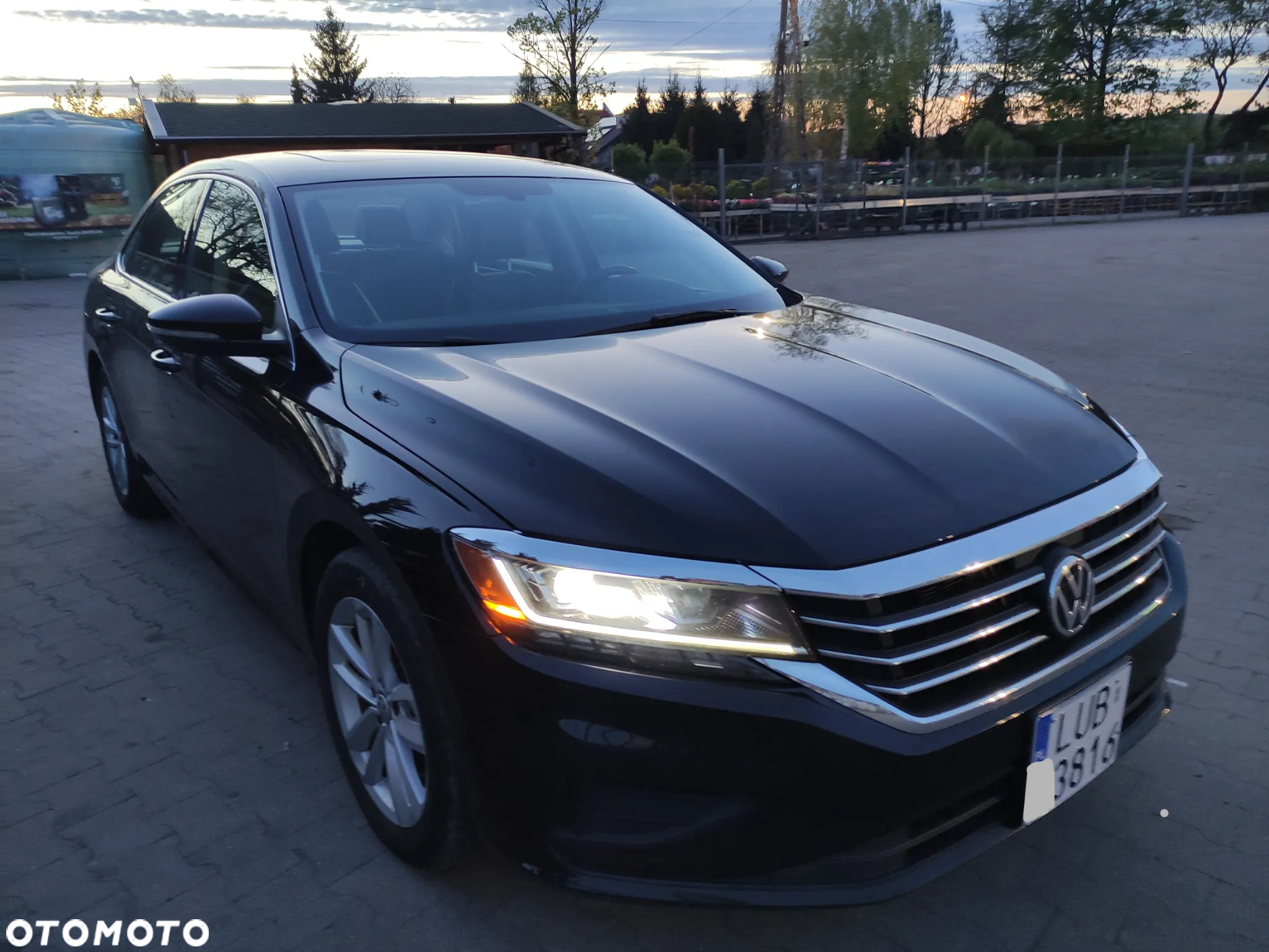 Volkswagen Passat 2.0 TSI Business DSG - 2