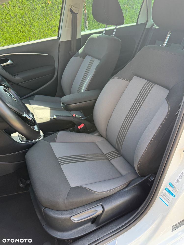 Volkswagen Polo 1.4 TDI Blue Motion Technology Allstar - 16