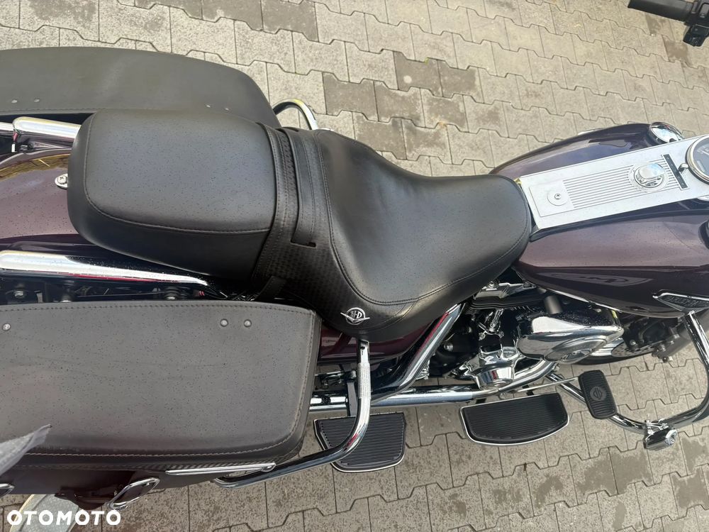 Harley-Davidson Touring Road King - 22