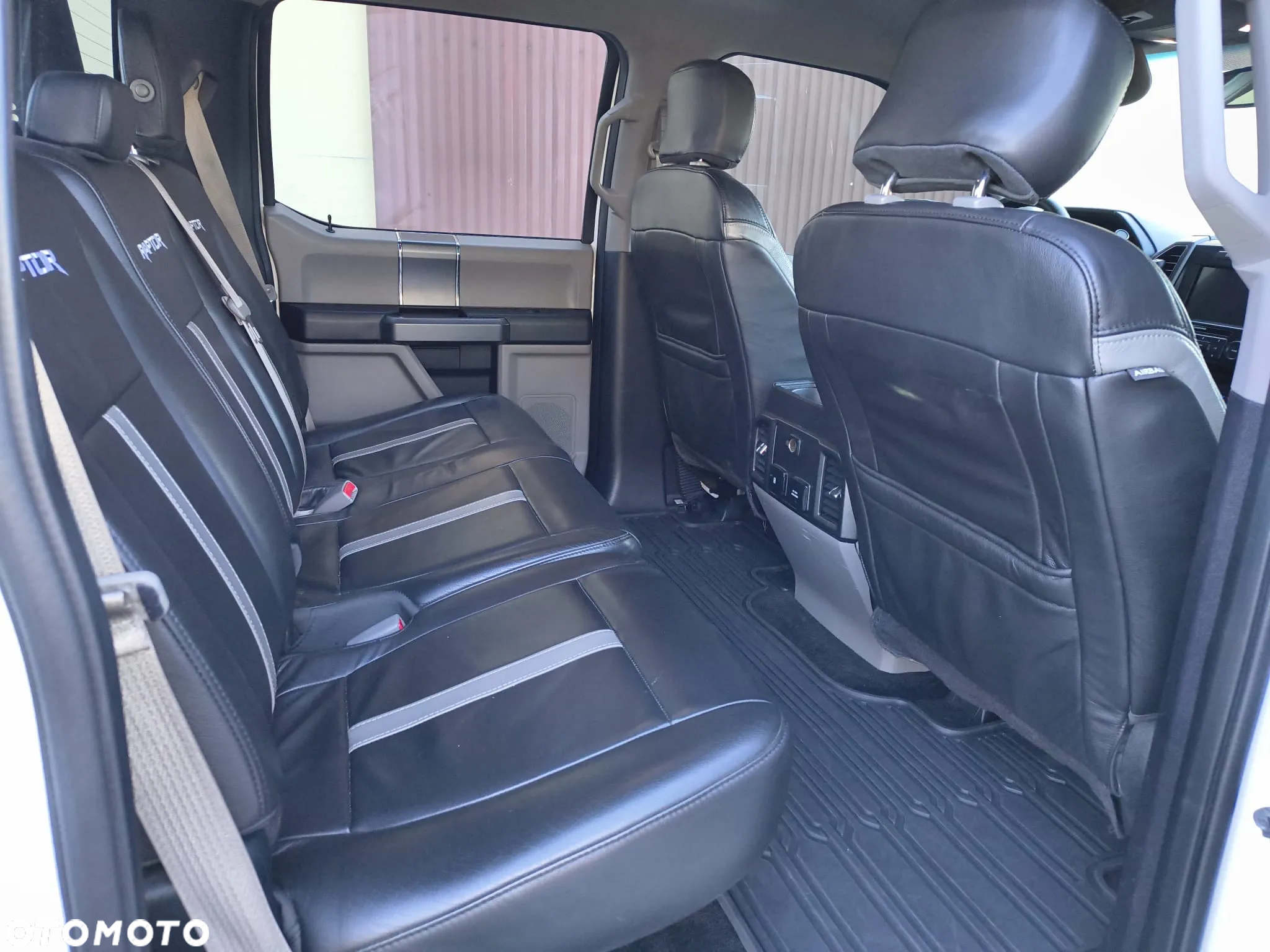 Ford F150 - 8