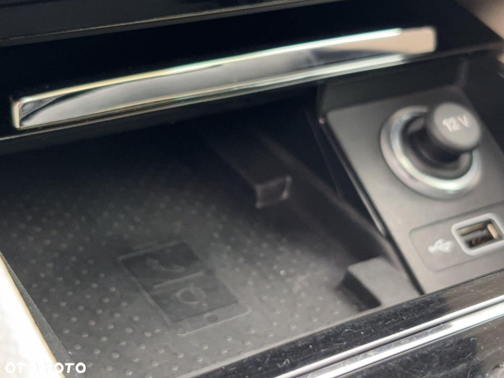 Skoda Superb 2.0 TDI L&K DSG - 24