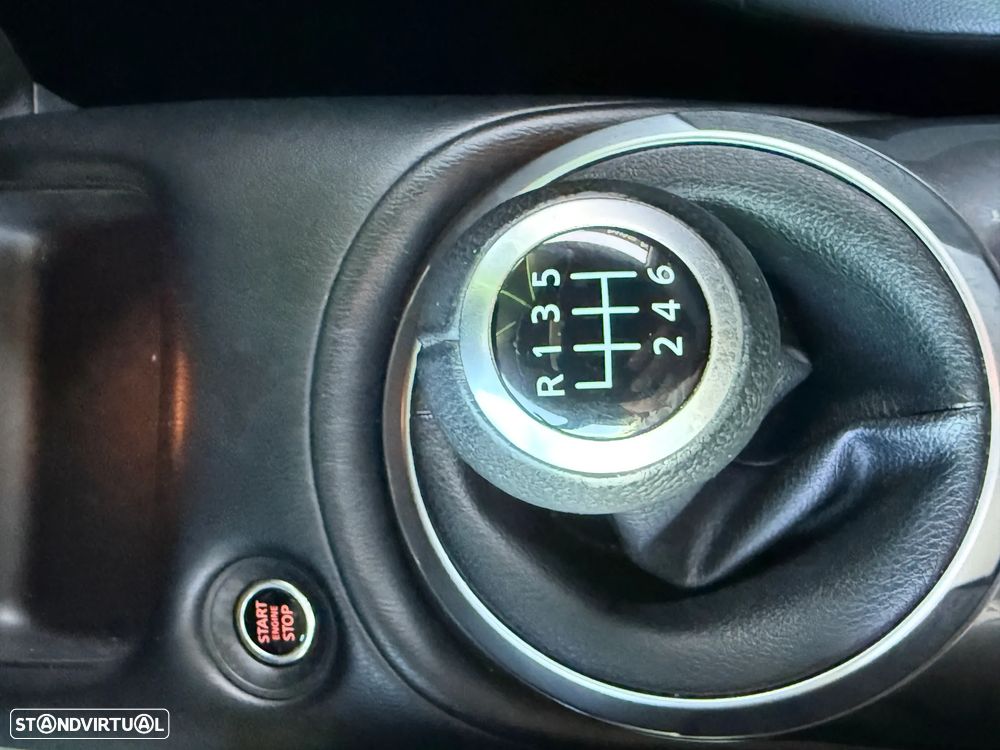 Nissan Juke 1.0 DIG-T N-Connecta - 37