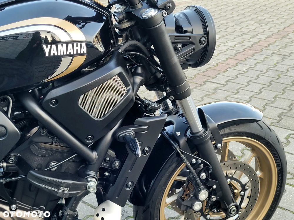 Yamaha XSR - 7