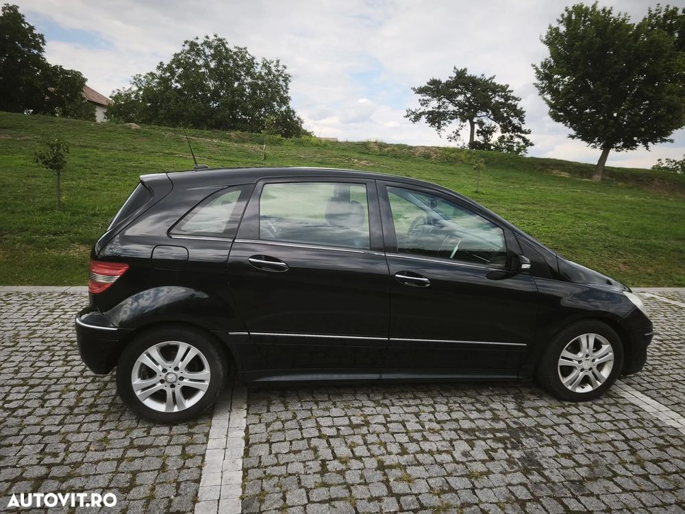 Mercedes-Benz B 180 CDI - 12