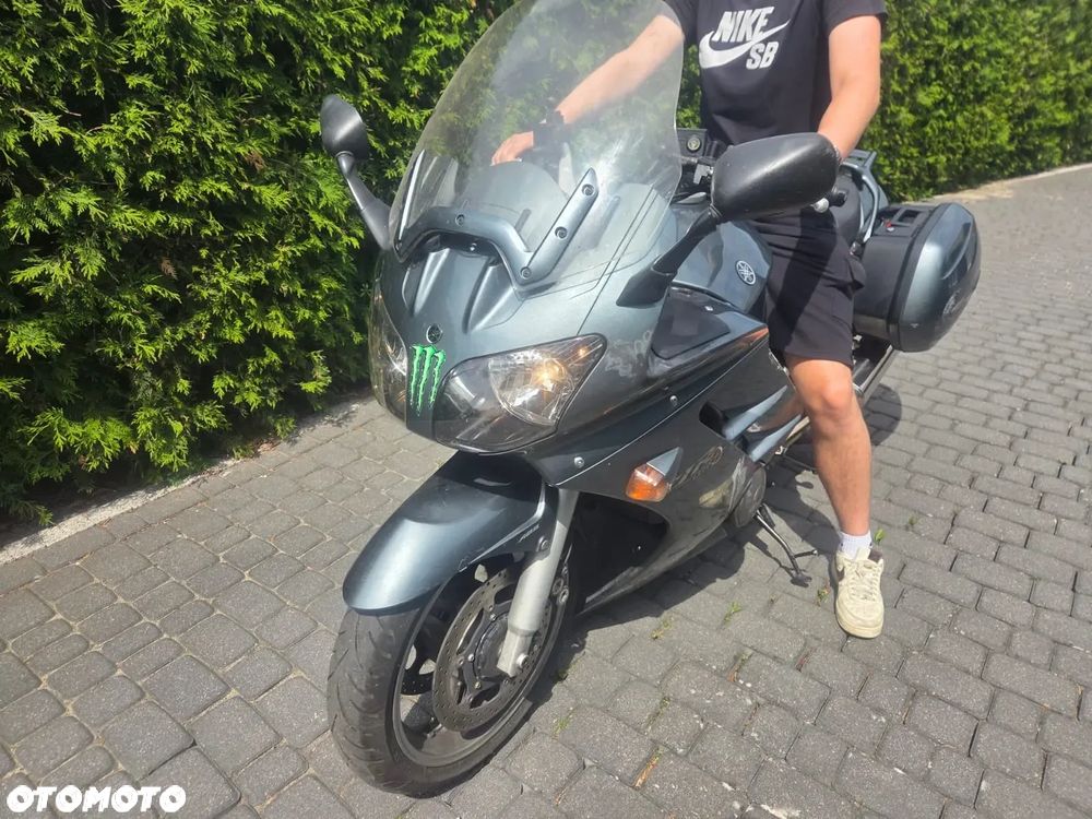 Yamaha FJR - 1