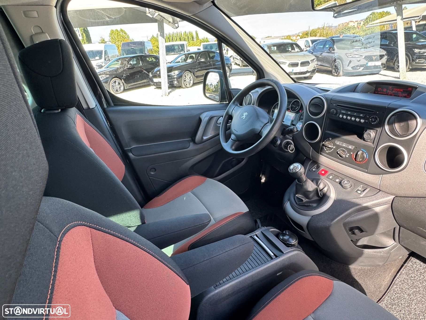 Peugeot Partner 1.6 BlueHDi Confort - 10