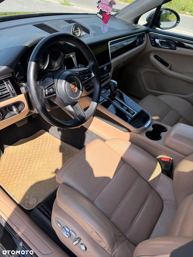 Porsche Macan Standard - 17