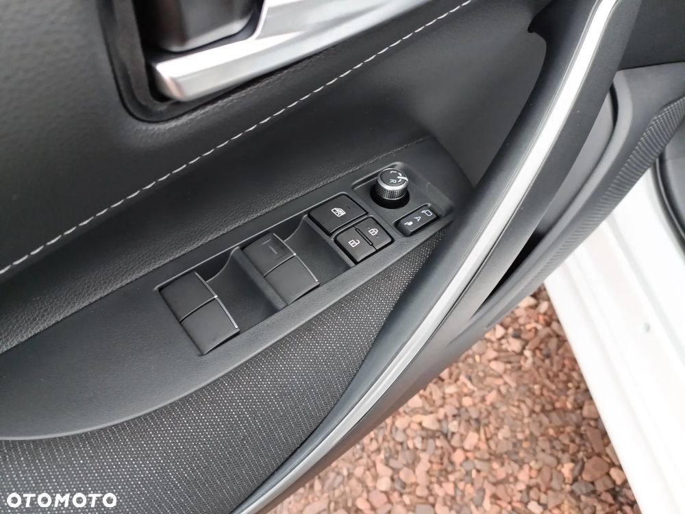 Toyota Corolla 1.8 Hybrid Comfort - 23