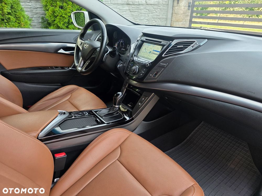 Hyundai i40 Kombi 2.0 Automatik Premium - 32