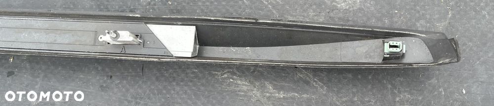 P8 GMC YUKON XL DENALI IV 2015 -  RELINGI LISTWA DACHOWA PRAWA 84314710 - 6