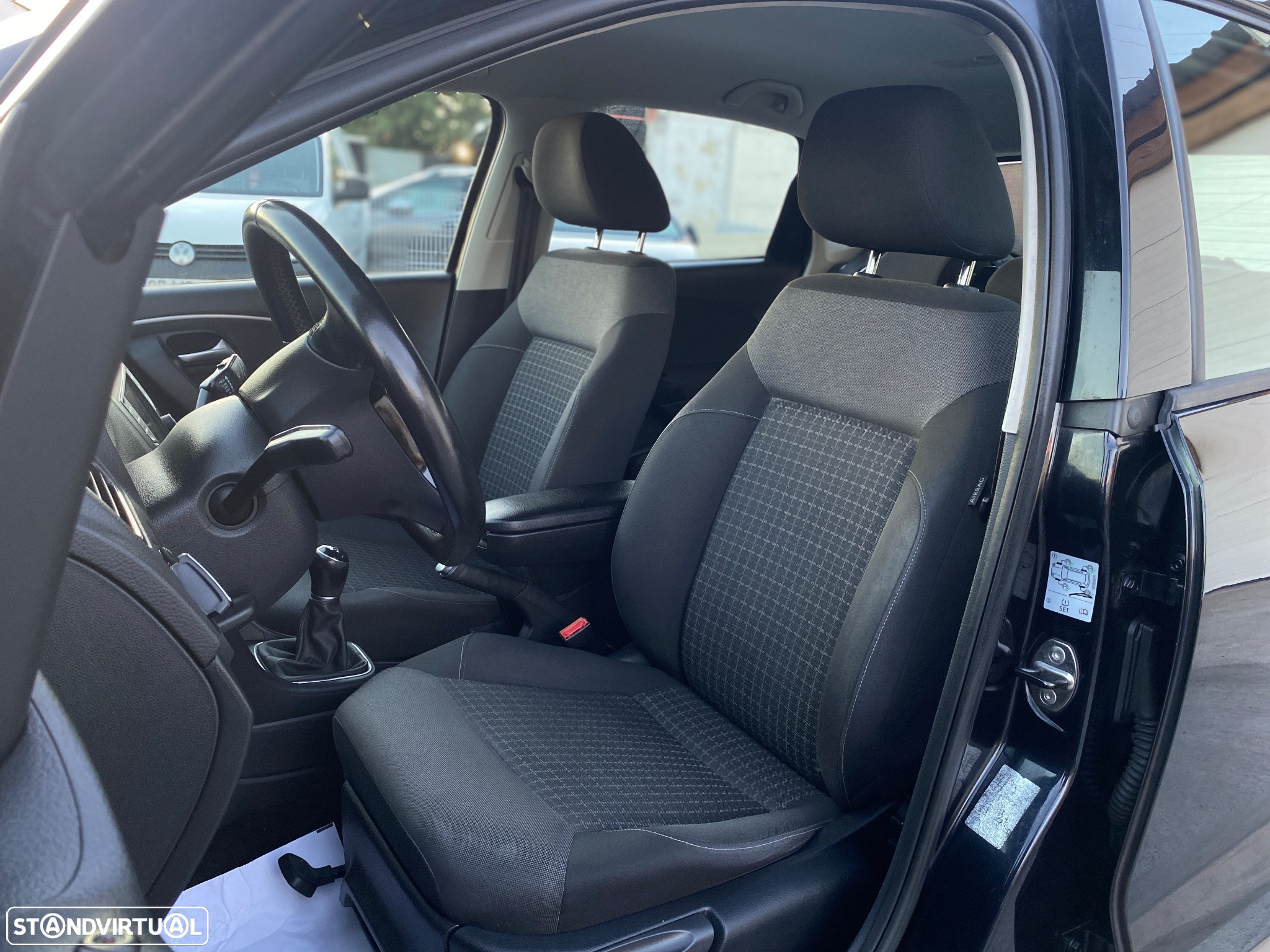VW Polo 1.4 TDi Lounge - 13