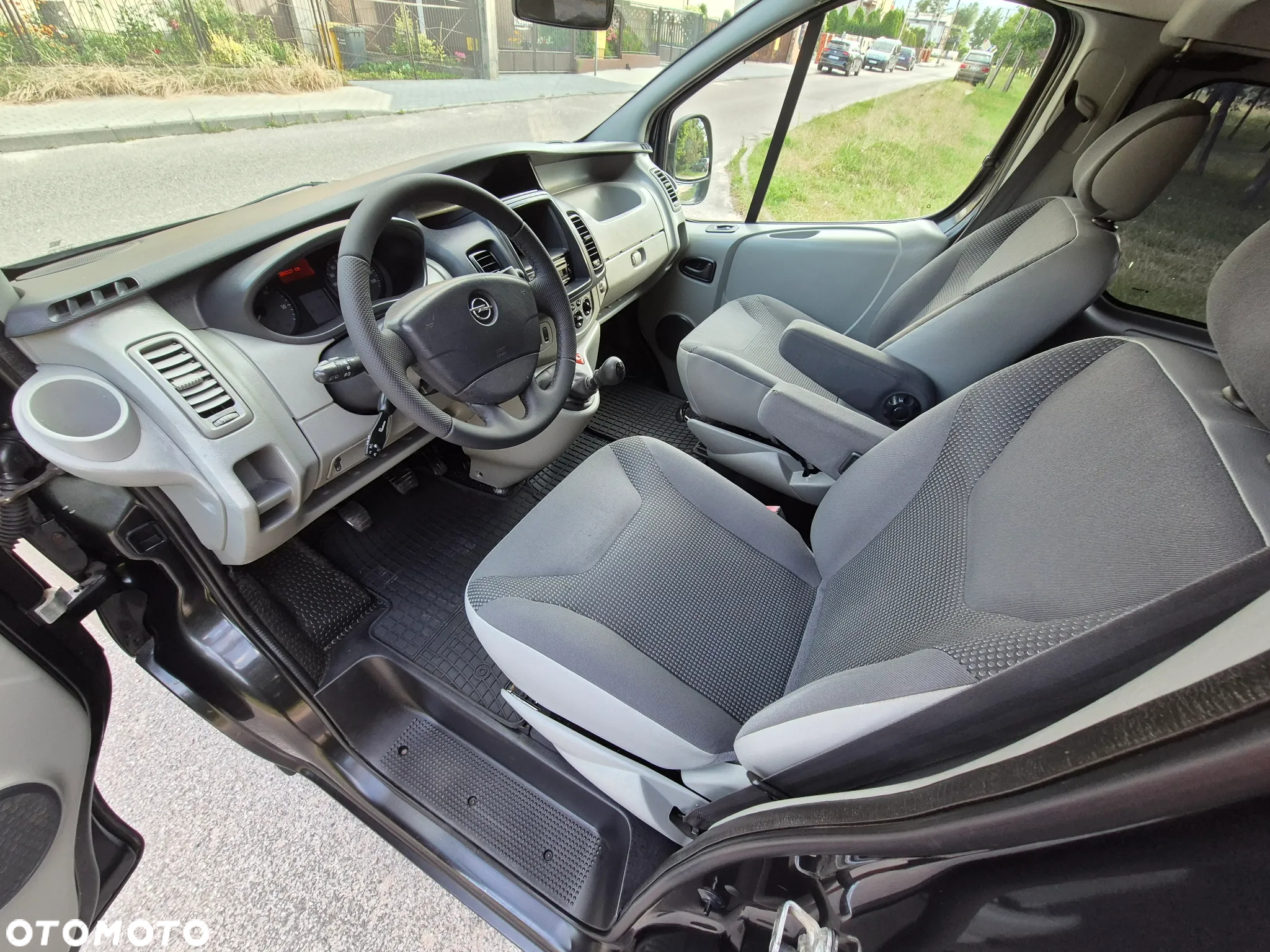 Opel Vivaro - 5