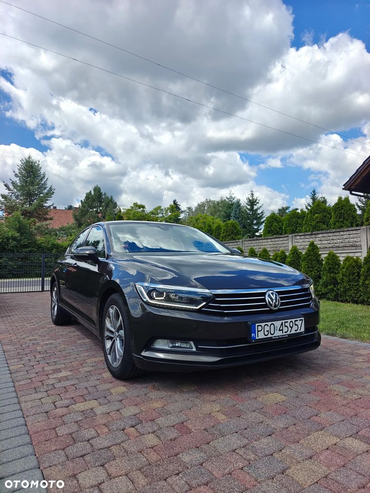 Volkswagen Passat 2.0 TDI SCR DSG Business - 2