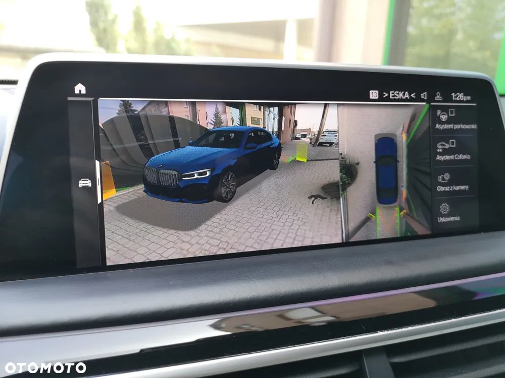 BMW Seria 7 750i xDrive sport - 24