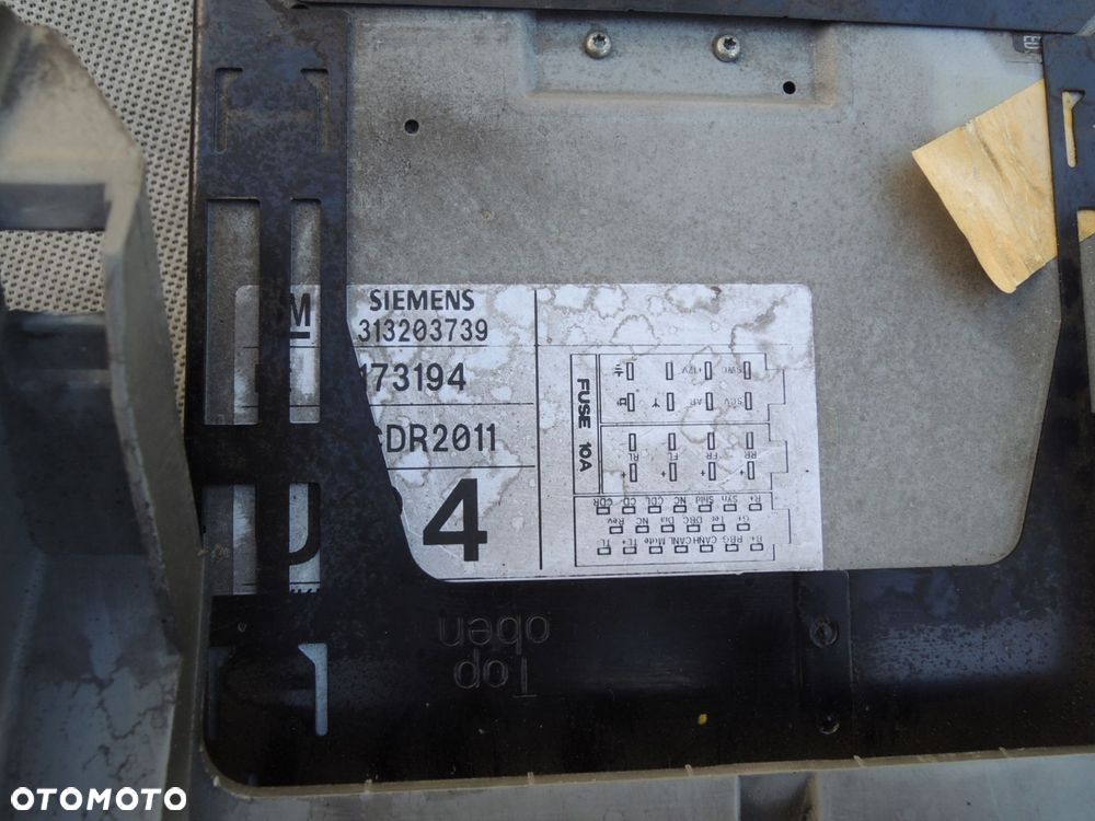 ramka radia kratki nawiewu radioodtwarzacz (oe) renault trafic vivaro ii - 5