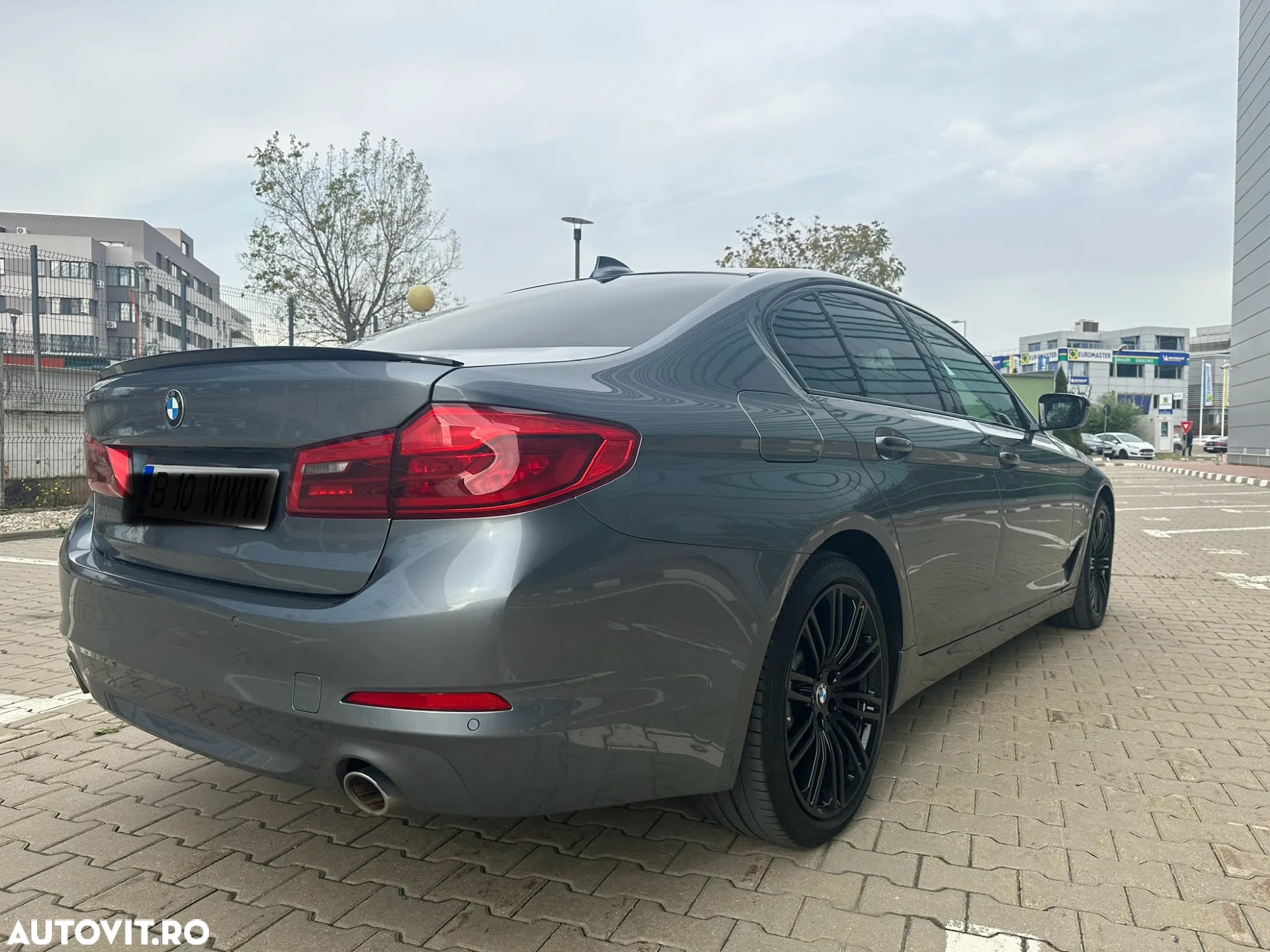 BMW Seria 5 530d Aut. Luxury Line - 6