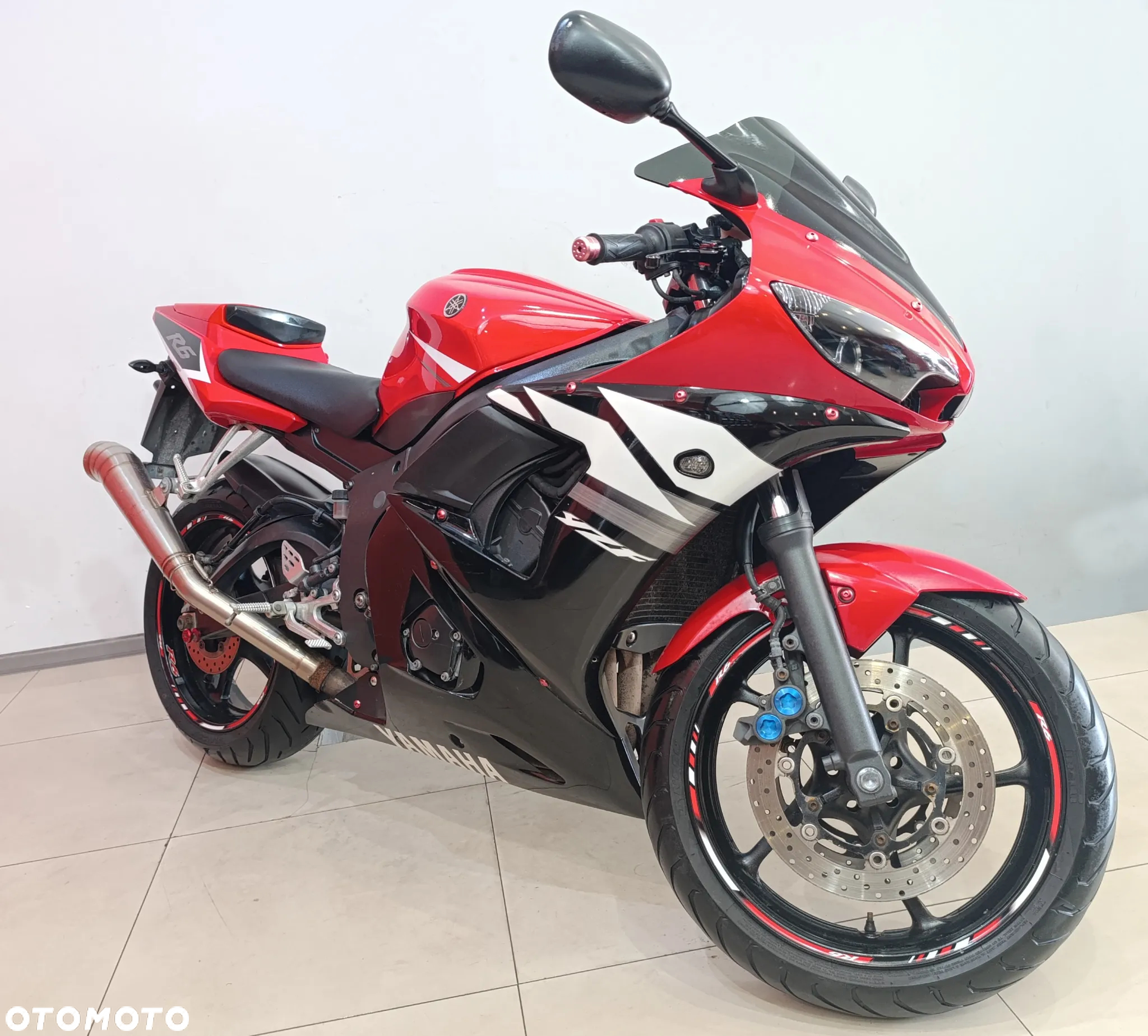 Yamaha YZF - 6