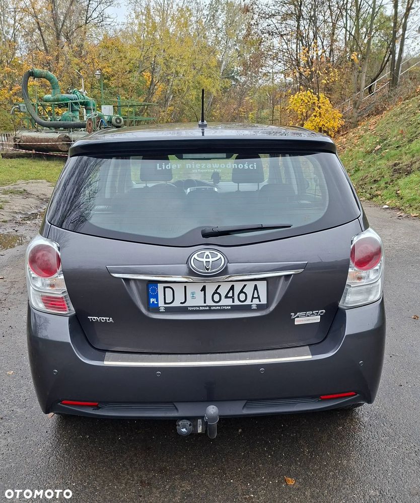 Toyota Verso - 4