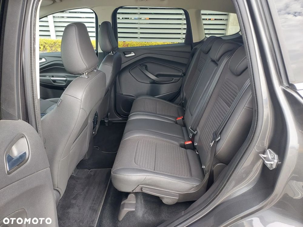 Ford Kuga 2.0 TDCi AWD Titanium - 24