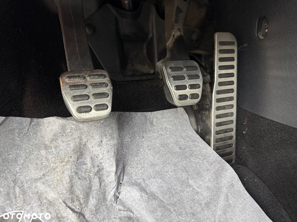 Volkswagen Scirocco 2.0 TDI Blue Motion Technologie Edition - 22