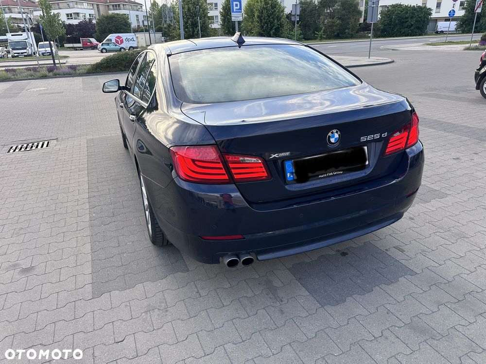 BMW Seria 5 525d xDrive - 7
