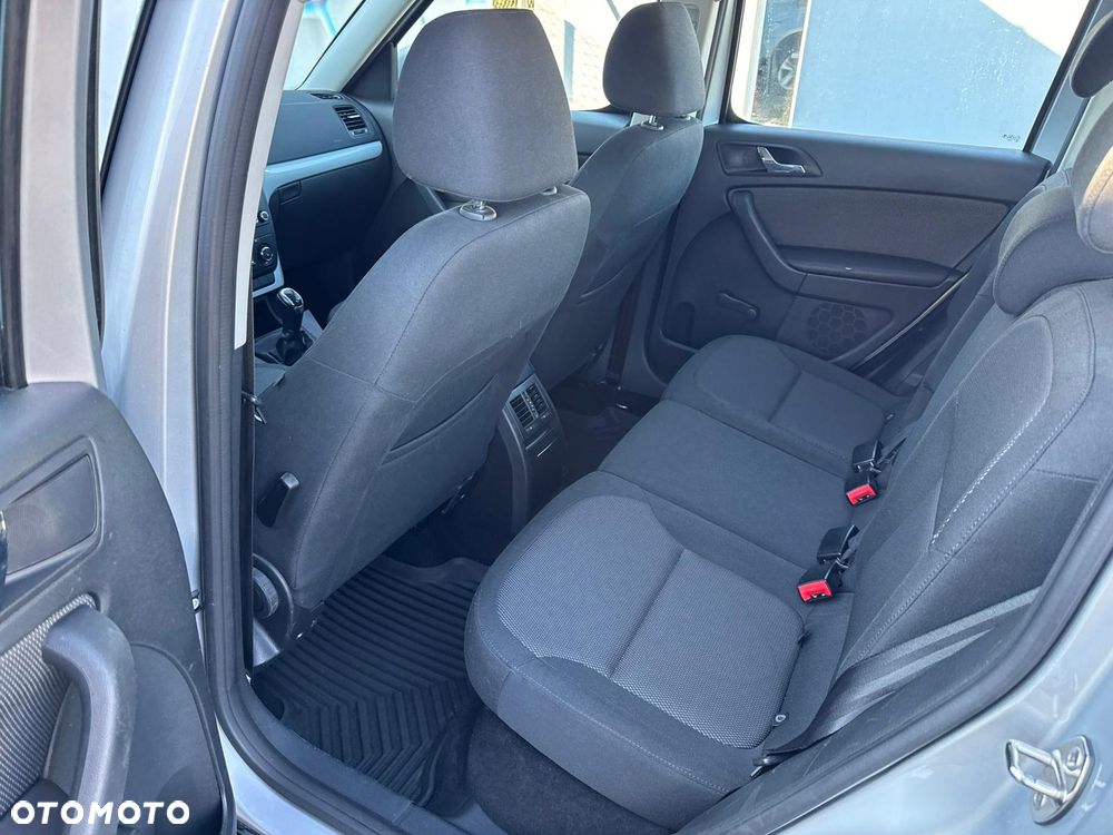 Skoda Yeti 1.8 TSI 4x4 Active PLUS EDITION - 25