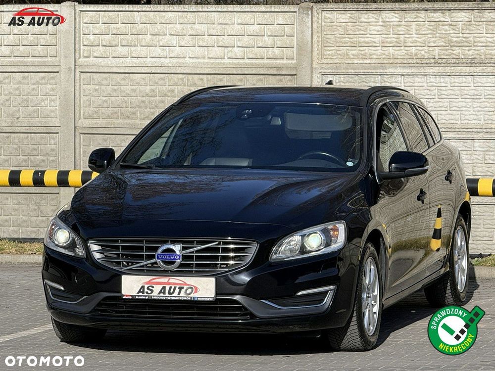 Volvo V60 D4 Momentum - 1