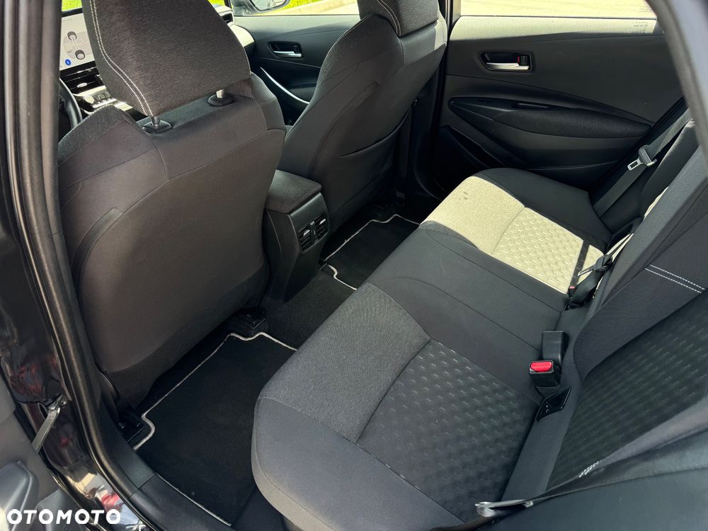 Toyota Corolla - 10