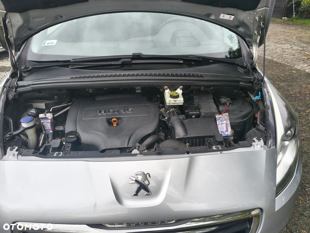 Peugeot 5008 2.0 HDi Allure 7os - 13