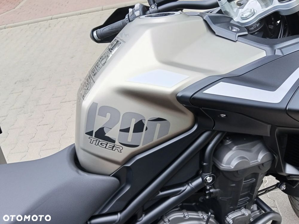 Triumph Tiger - 9