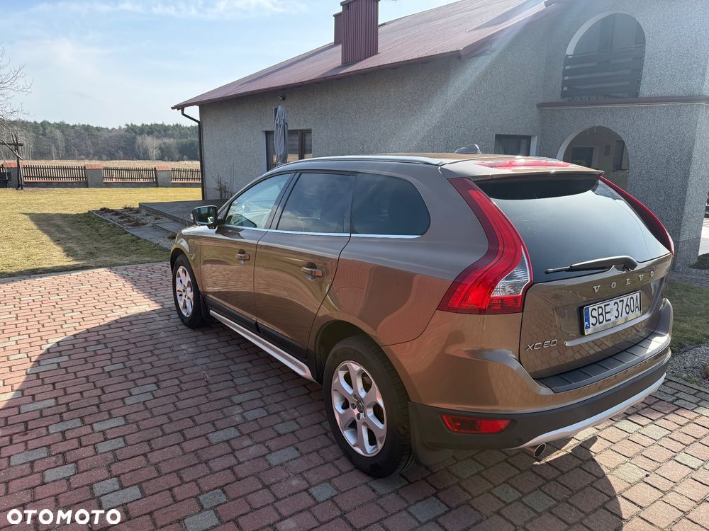 Volvo XC 60 D5 AWD Summum - 16