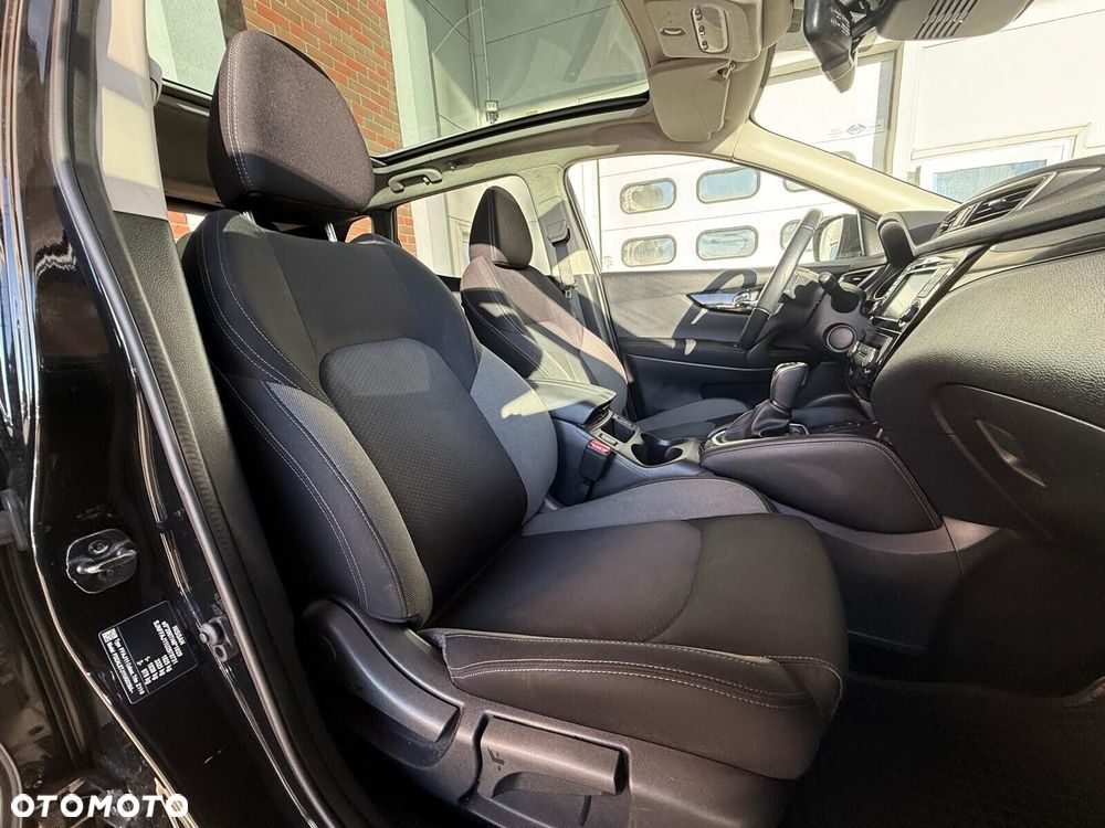 Nissan Qashqai 1.3 DIG-T N-Connecta DCT - 12