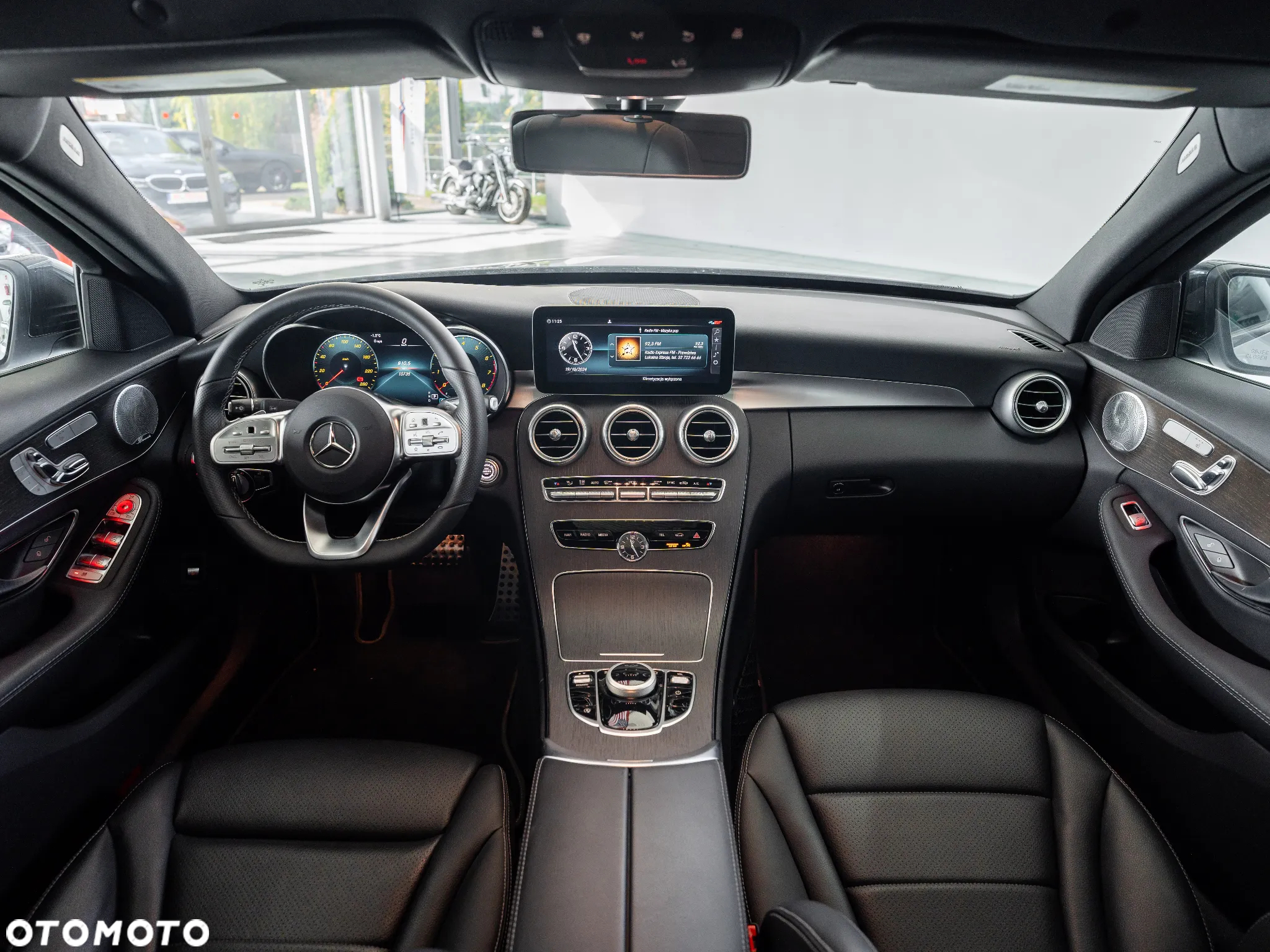 Mercedes-Benz Klasa C 300 4MATIC 9G-TRONIC - 13