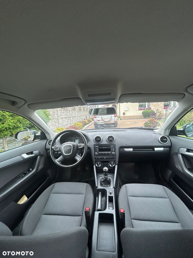 Audi A3 Sportback 2.0 TDI DPF Ambiente - 10