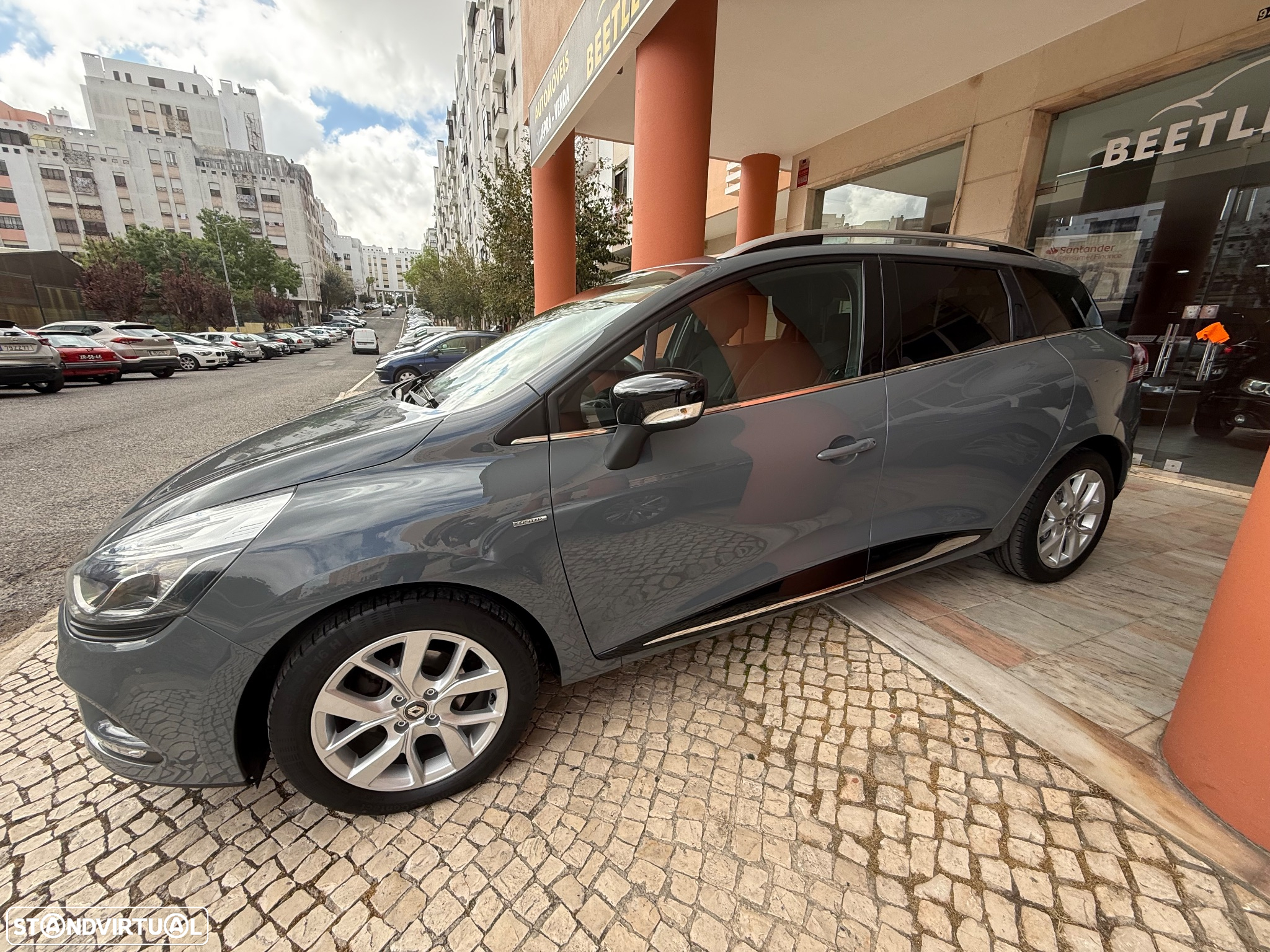 Renault Clio Sport Tourer 1.5 dCi Limited EDition - 9