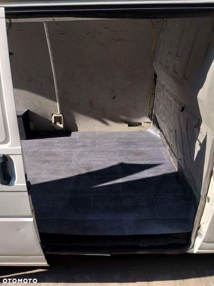 Volkswagen T4 MAXI L2H2 - 13