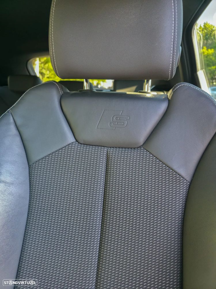 Audi Q3 45 TFSIe S tronic S line - 22