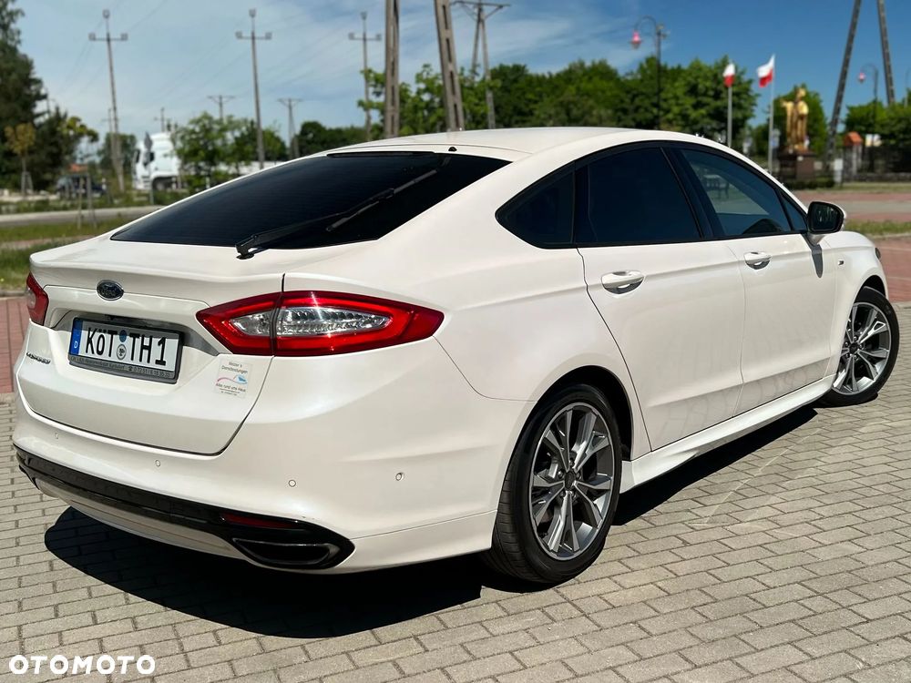 Ford Mondeo 2.0 EcoBoost STart-Stopp Autom ST-Line - 4