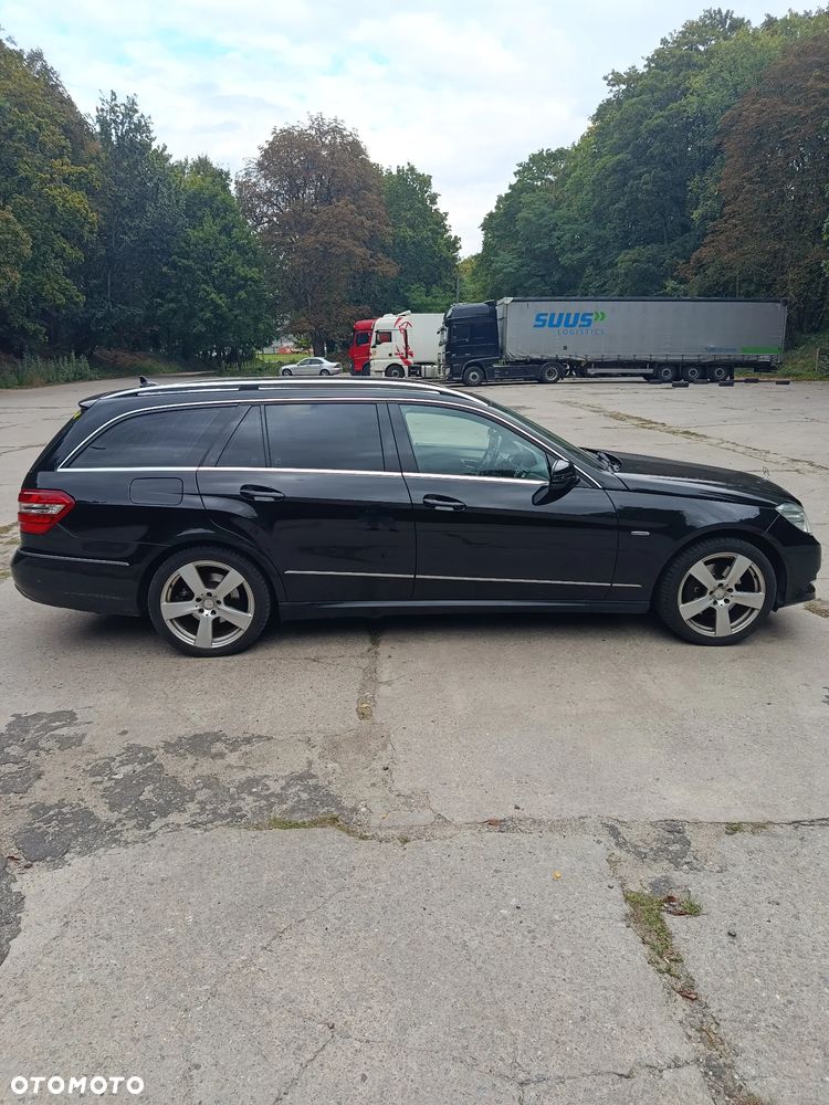Mercedes-Benz Klasa E 250 CGI BlueEff Avantgarde - 2