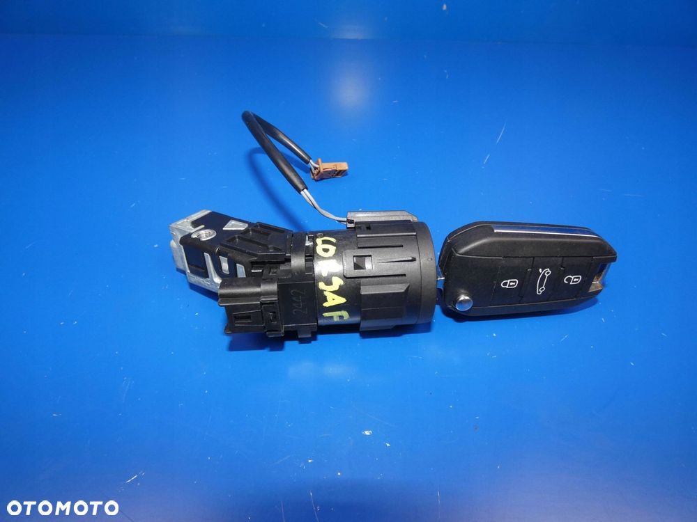 OPEL CORSA F STACYJKA + KLUCZYK PILOT - 1