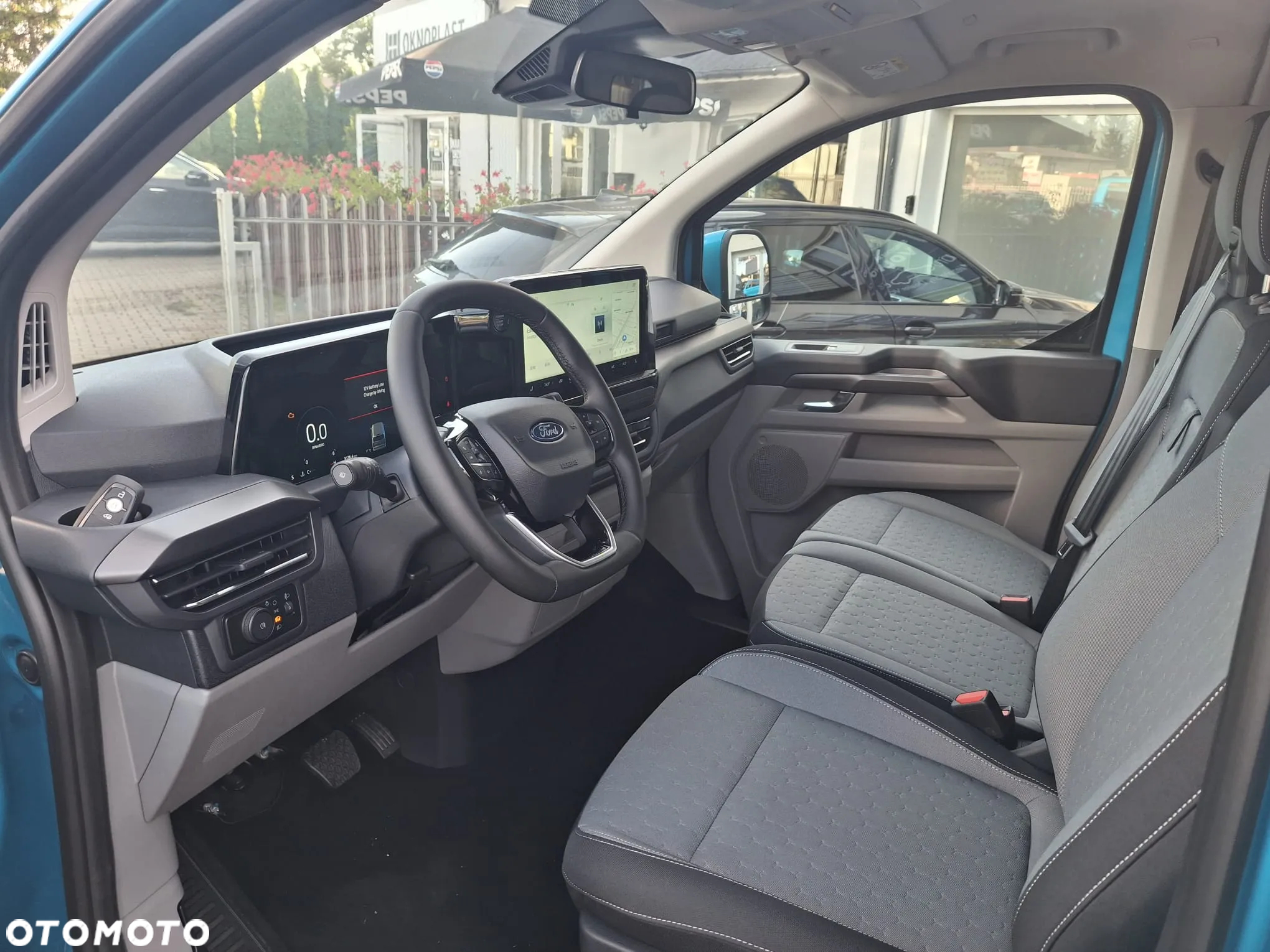 Ford Tourneo Custom 320 L2H1 VA Autm TitaniumX - 10