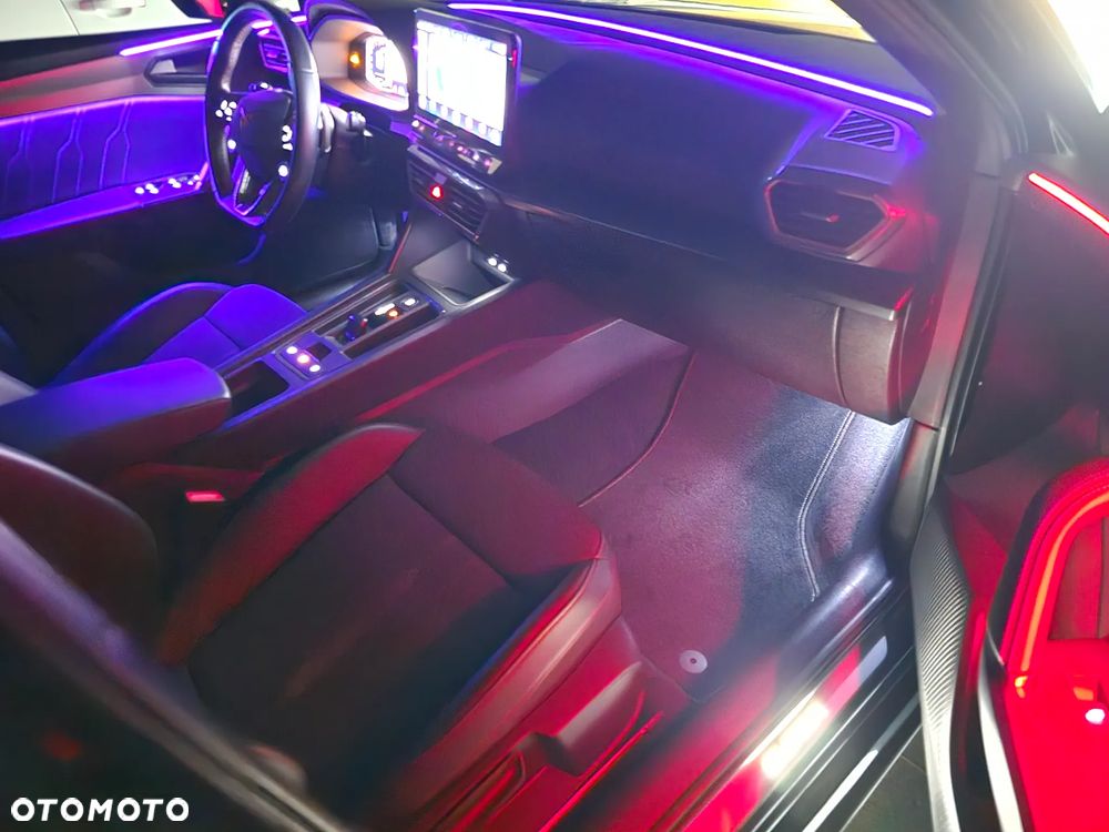 Cupra Leon Sportstourer 2.0 TSI 4Drive DSG VZ CUP - 32