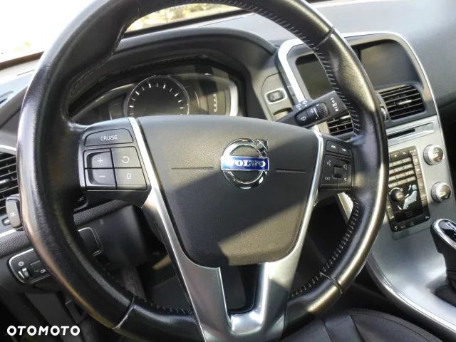 Volvo XC 60 T6 AWD Drive-E Momentum - 10