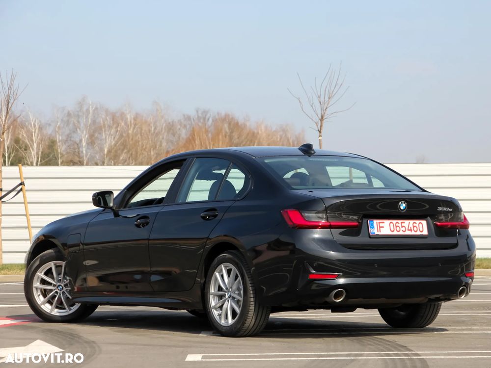BMW Seria 3 330e AT PHEV - 17