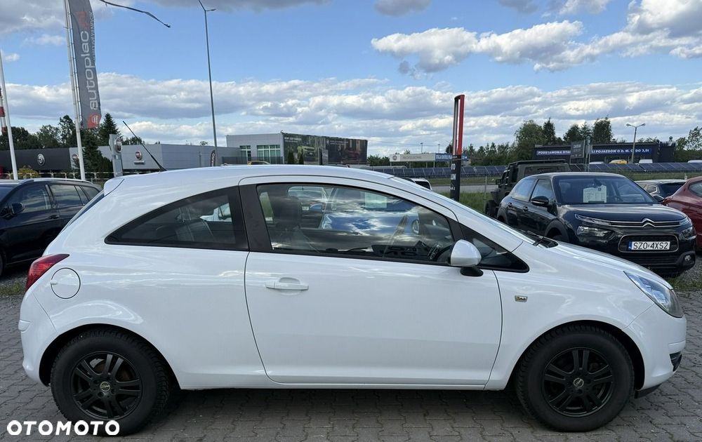 Opel Corsa 1.2 16V EcoFLEX Start-Stop 150 Jahre - 12